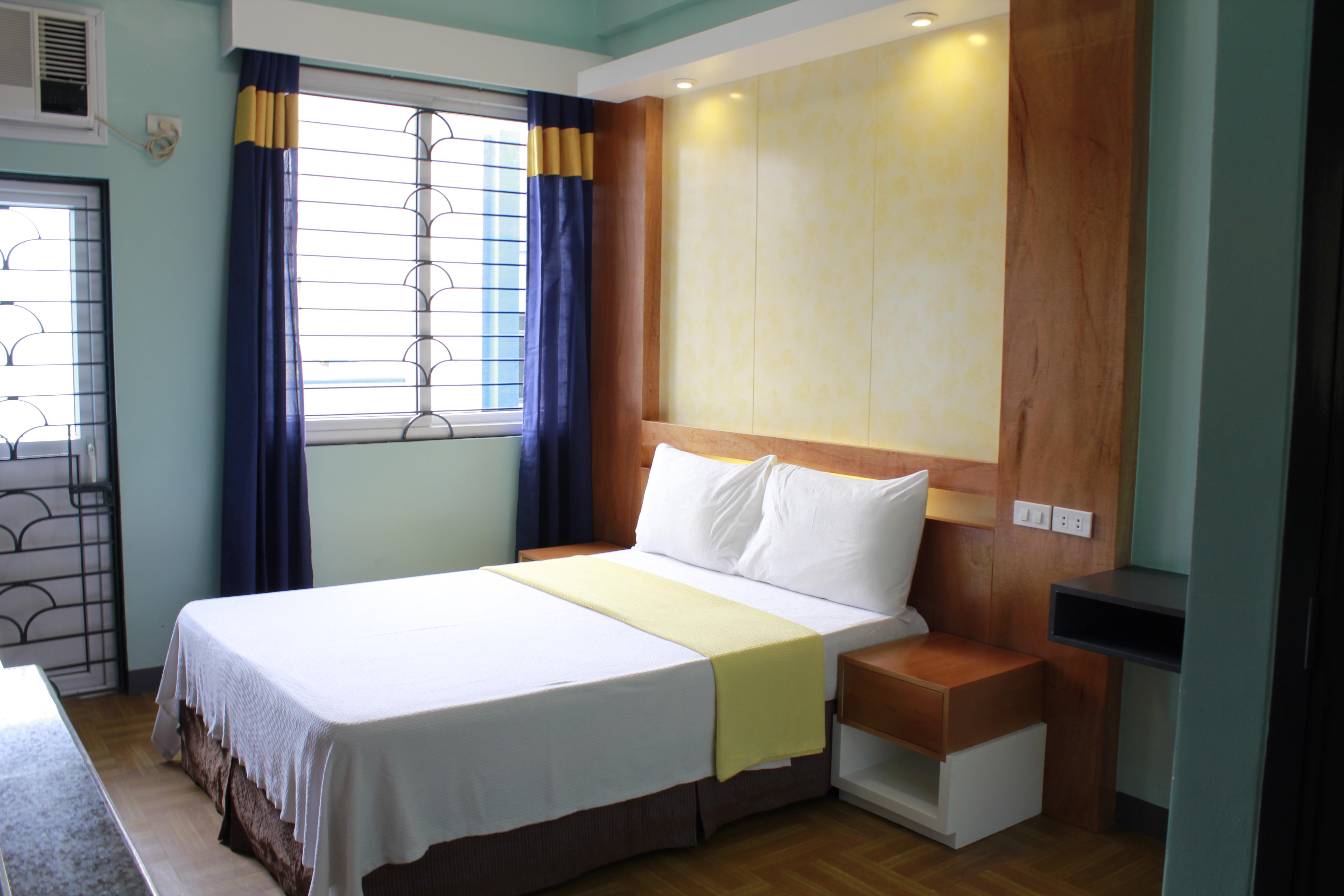 Leesons Residences Manila Esterno foto