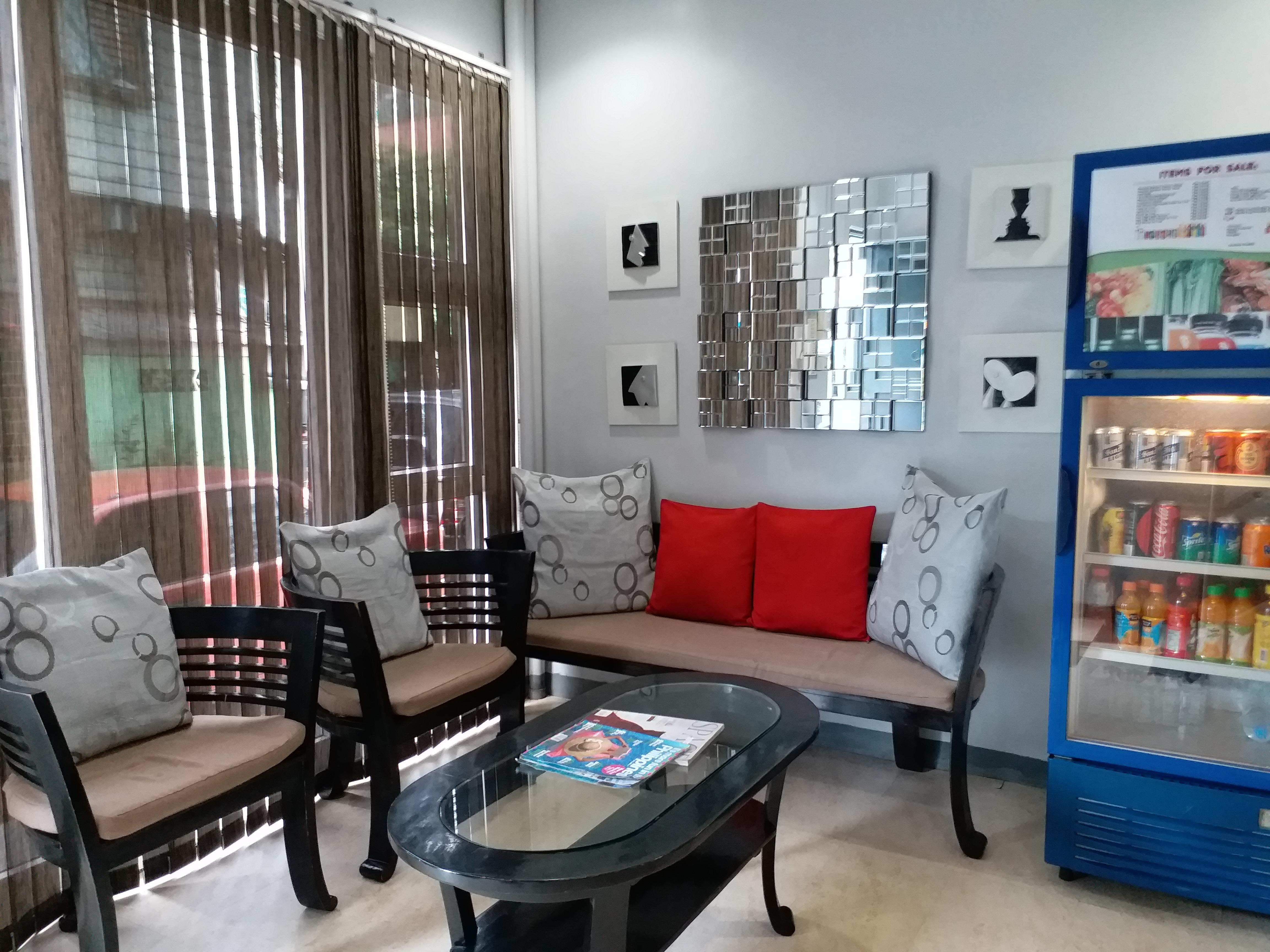 Leesons Residences Manila Esterno foto